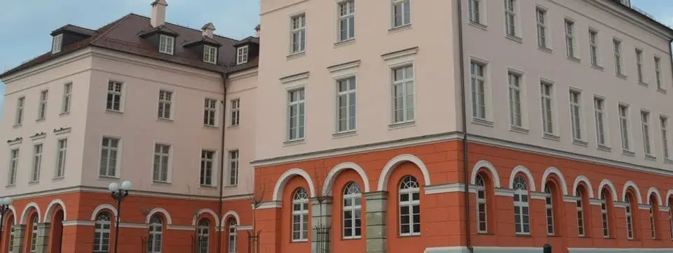 Jedyny Orlik w gminie Grodków zamknięty przez większość dnia – mieszkańcy pytają dlaczego