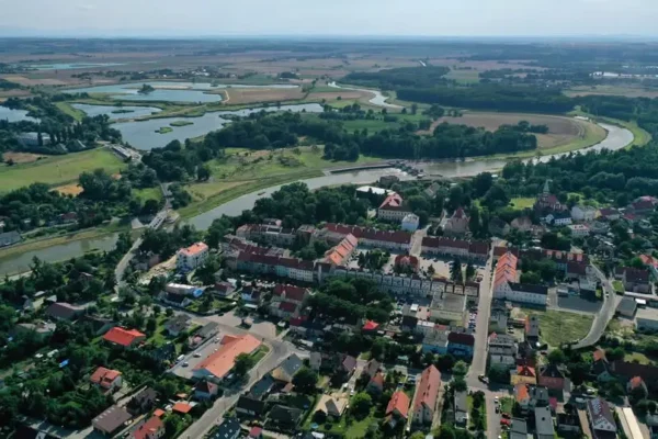 Most w Lewinie Brzeskim po powodzi odzyska dawną świetność – podpisano umowę na remont