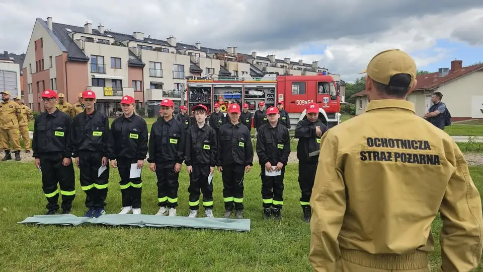 Dzień Dziecka w OSP Skarbimierzyce: Młodzieżowa Drużyna Pożarnicza świętuje