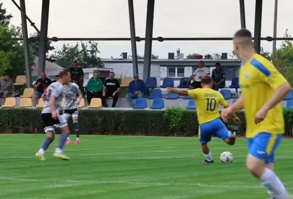 Olimpia Lewin Brzeski przegrywa z Piomarem 2:4 w 2. kolejce Klasy A