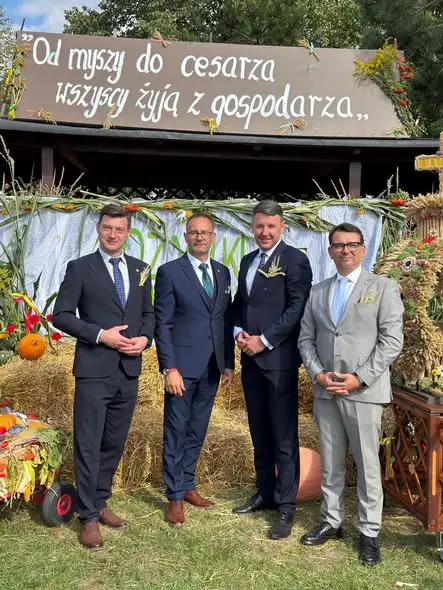 Dożynki w Przylesiu: podziękowania za plony i wspólne świętowanie