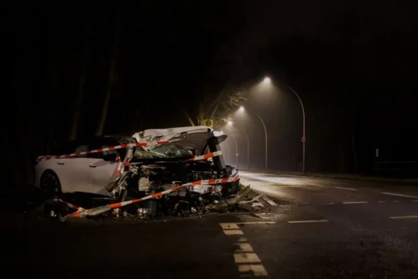 Kolizja na drodze w kierunku Pępic: toyota zderzyła się z hondą podczas manewru skrętu