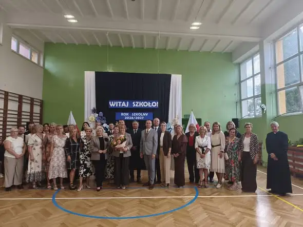 Pożegnanie dyrektor Bożeny Lorent i nowe władze w szkole w Olszance