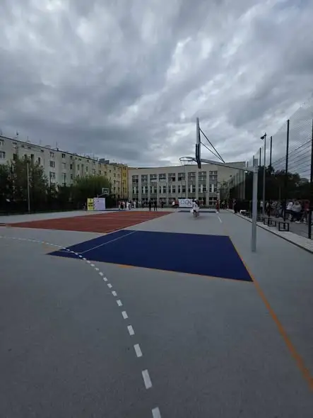 Nowe boisko wielofunkcyjne w brzeskiej Budowlance – inwestycja za ponad 3 mln zł