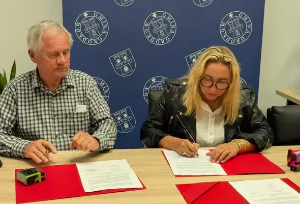Gmina Grodków podpisała umowę na modernizację placu zabaw przy żłobku