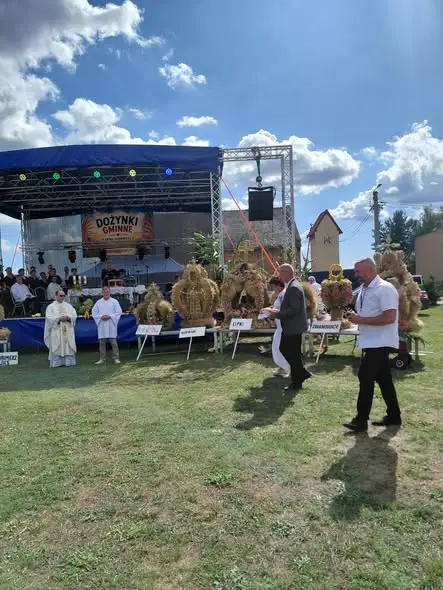 Dożynki Gminne w Kopaniu: święto plonów i integracji społeczności