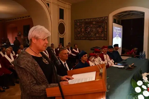 25 lat Wyższej Szkoły Humanistyczno-Ekonomicznej w Brzegu – uroczysta inauguracja roku akademickiego