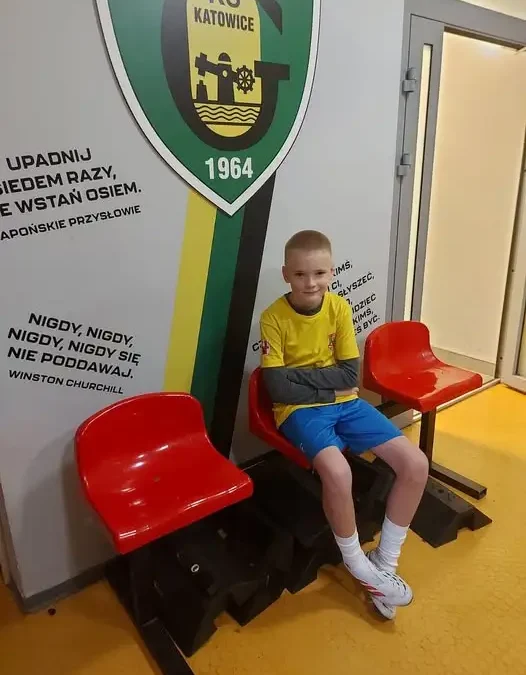 Młody zawodnik GKS-u Grodków na konsultacjach w Katowicach
