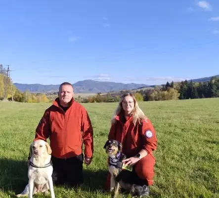 Sądeccy ratownicy z psami zdali egzaminy w Nowym Sączu