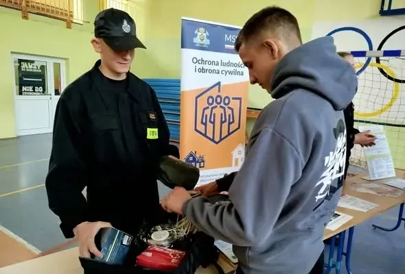 Strażacy z OSP Lubsza szkolili mieszkańców z ochrony ludności i obrony cywilnej