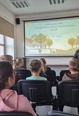 Jesień wszystkimi zmysłami – wyjątkowa lekcja przyrody w Stobrawskim Parku Krajobrazowym
