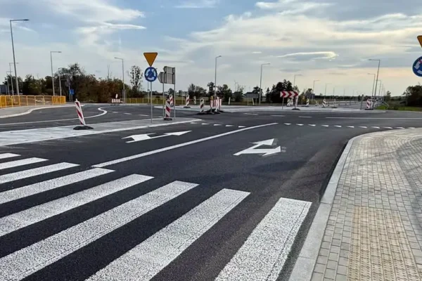 Obwodnica Grodkowa: koniec ruchu wahadłowego, nowe rondo turbinowe już otwarte